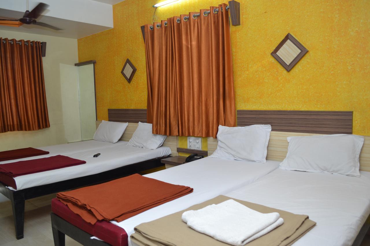Hotel Sai Vishwa เชอร์ดี ภายนอก รูปภาพ